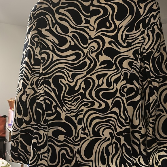 Jacket - Picture 3 of 4